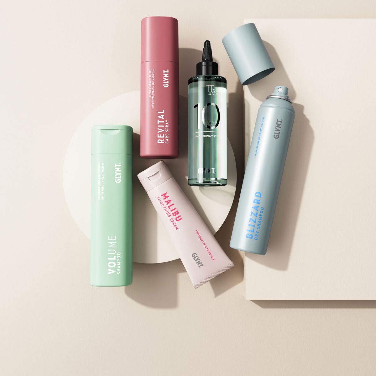 KeyVisual mit einigen Haarpflege- und Stylingprodukten von GLYNT®